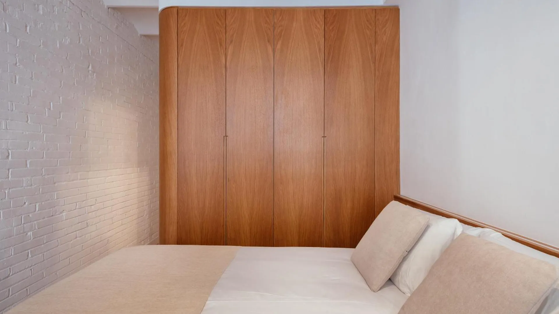 Appartamento Newly Renovated Stylish Eixample - Great Location Barcellona Spagna
