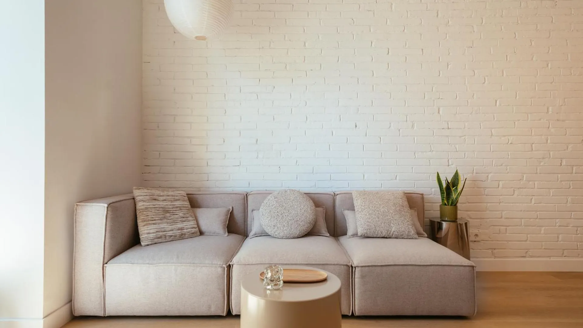 Newly Renovated Stylish Eixample - Great Location Apartment Barcelona 0*,  Spain